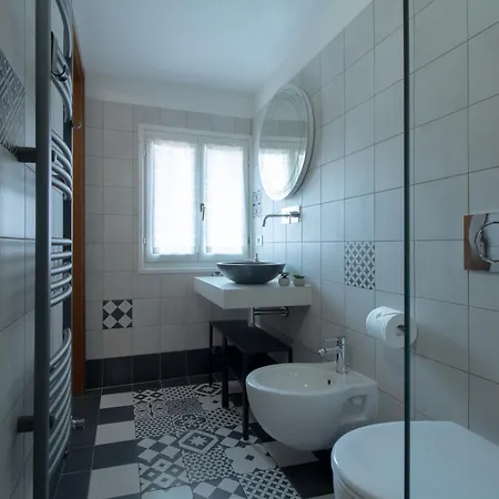 Romantic Attic In Center Daire *